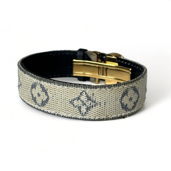 Louis Vuitton Voeux Good Luck Monogram Bracelet (Medium) - Picture 3 of 5
